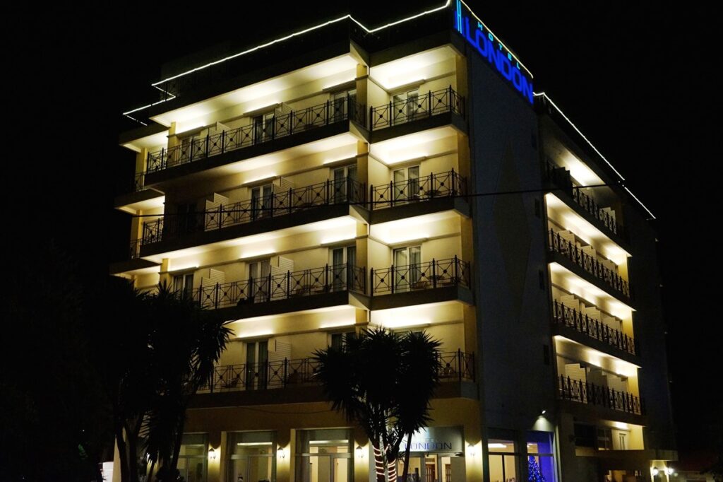 Athens Airport to London Hotel