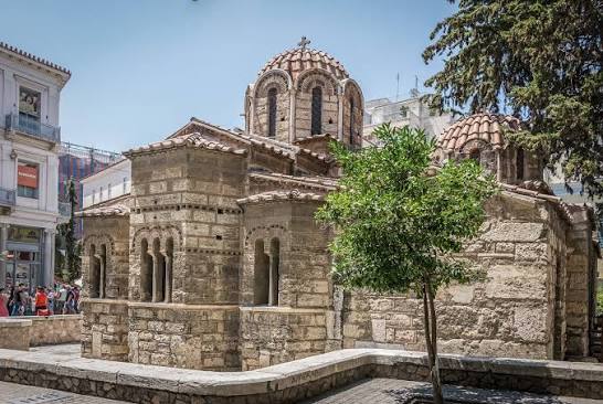 Book Athens Transfers to Panagia Kapnikarea and Agios Eleftherios