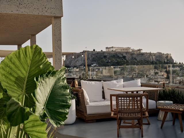 Athens Airport to The Lekka Hotel